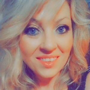 Meet your Posher, Becky